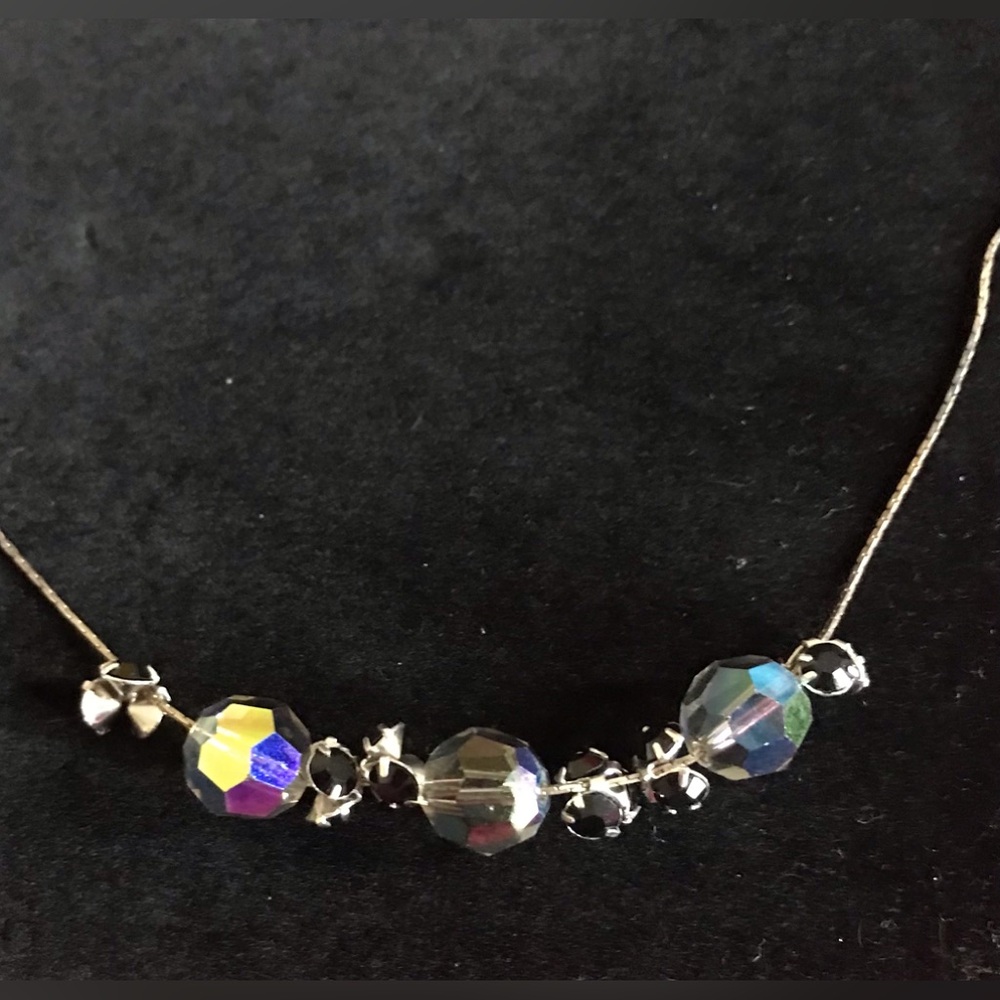 Gorgeous European crystal necklace - Picture 2 of 2